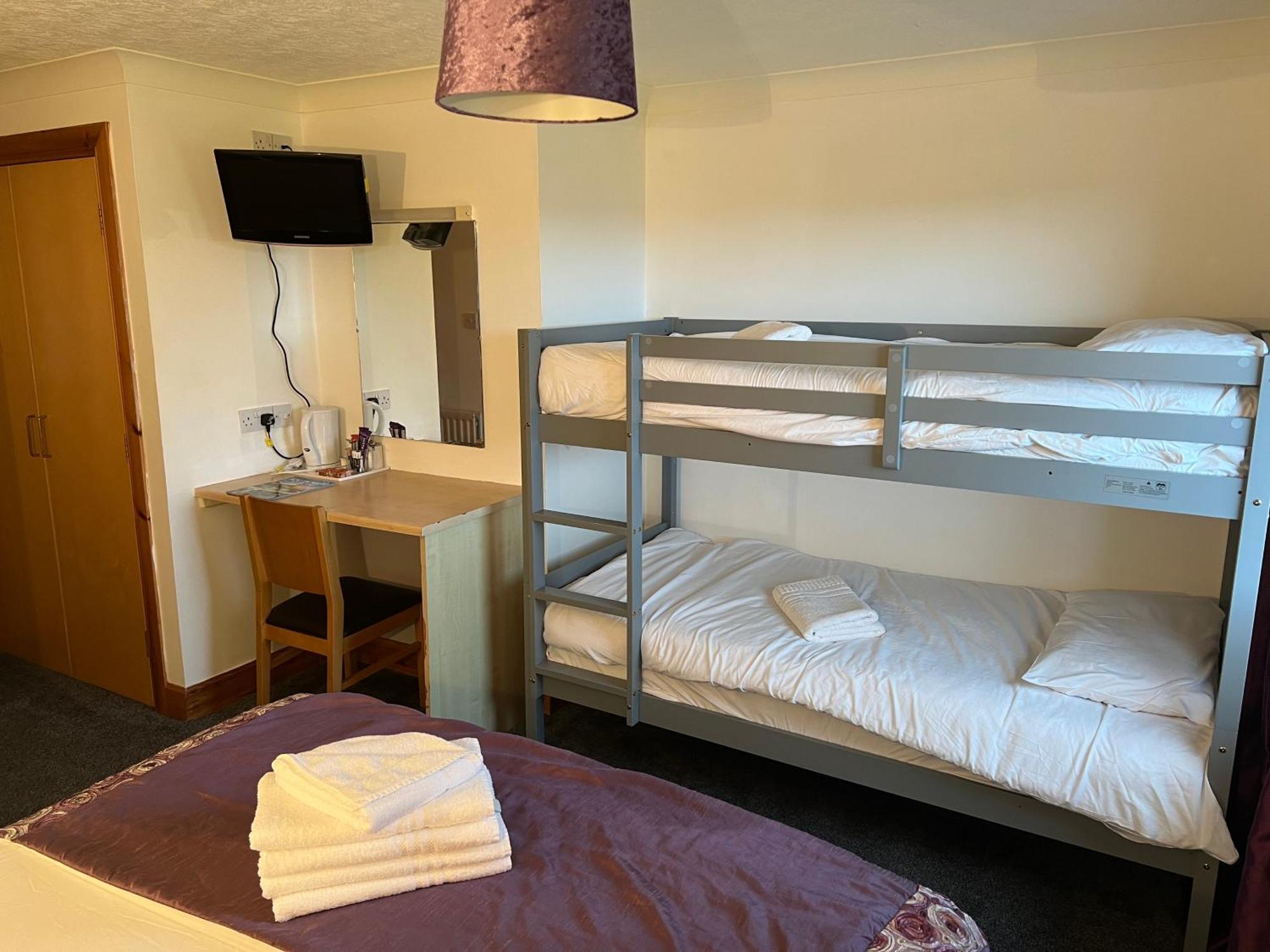 Hazeldene Hotel Gretna Buitenkant foto