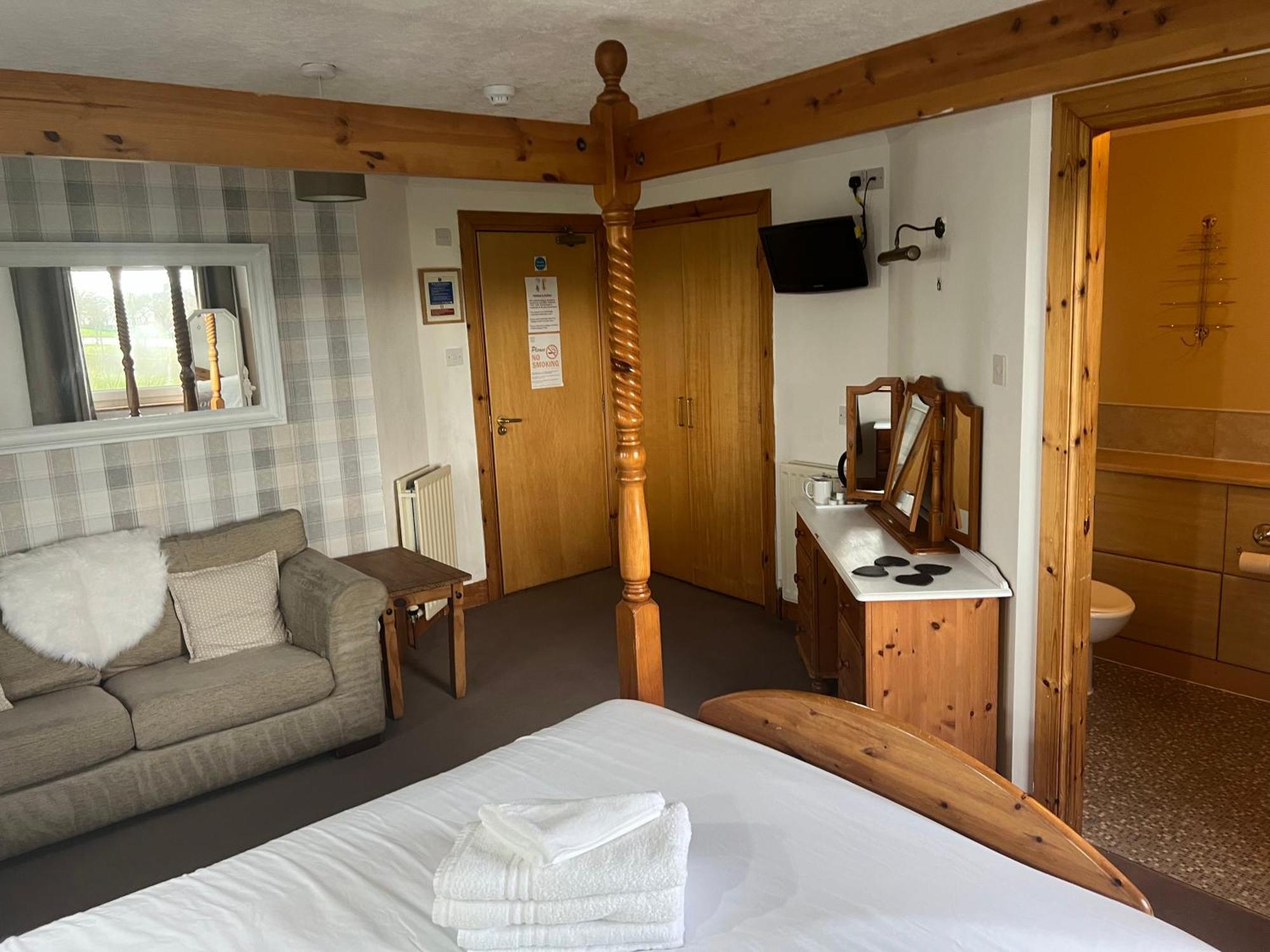 Hazeldene Hotel Gretna Buitenkant foto