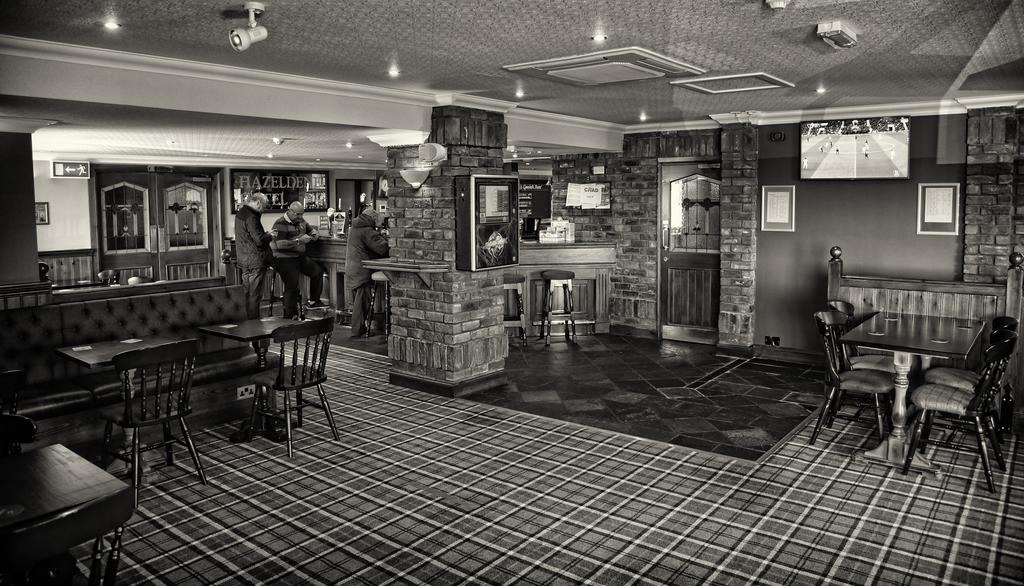 Hazeldene Hotel Gretna Buitenkant foto
